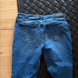 Wrangler Women's Relaxed Blue Jeans